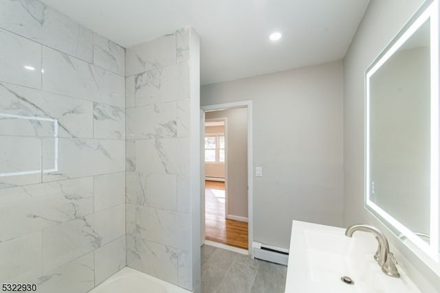 200 Conklintown Rd, Ringwood Boro, NJ 07456