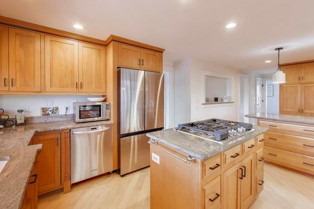 407 La Fox River Drive, Algonquin, IL 60102