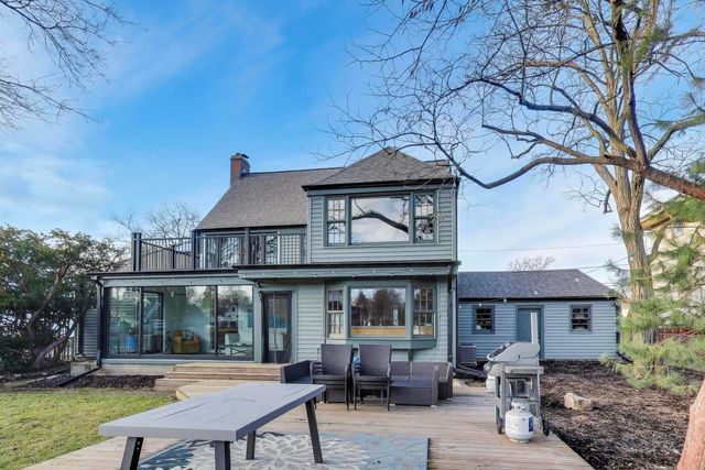 407 La Fox River Drive, Algonquin, IL 60102