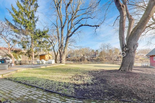 407 La Fox River Drive, Algonquin, IL 60102