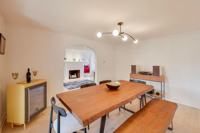 407 La Fox River Drive, Algonquin, IL 60102