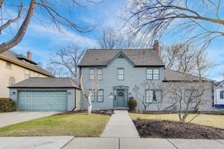 407 La Fox River Drive, Algonquin, IL 60102