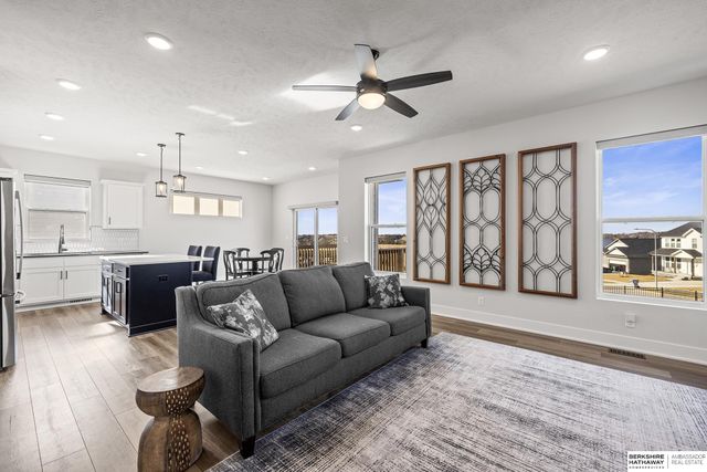 11702 S 189th Street, Gretna, NE 68022