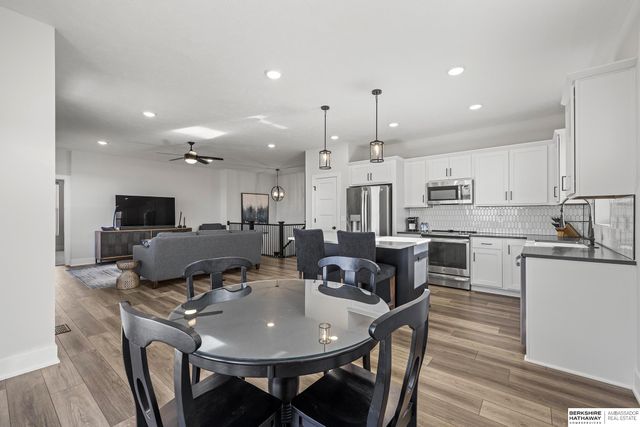 11702 S 189th Street, Gretna, NE 68022