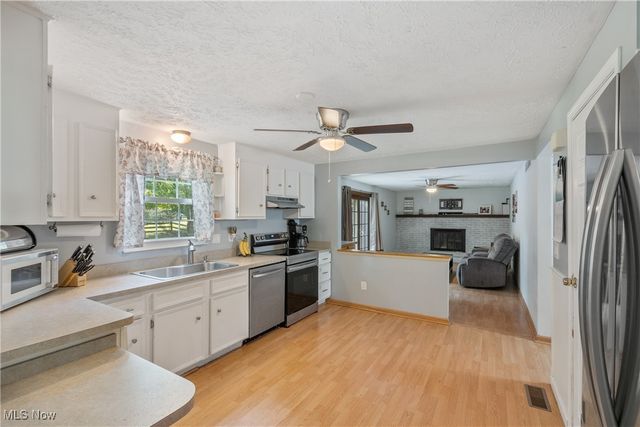 1038 Concord Drive, Medina, OH 44256