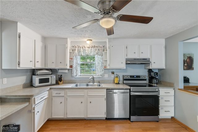 1038 Concord Drive, Medina, OH 44256