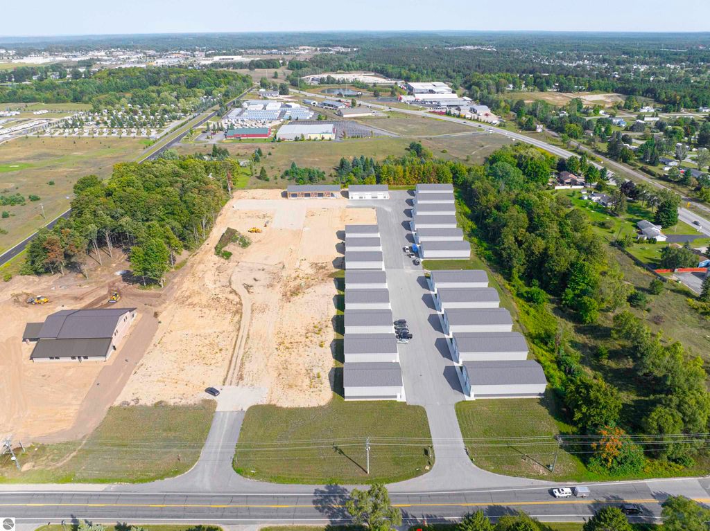 Image 10 of property listing at 5811 Storage Loop Drive # 34, Traverse City, MI 49685