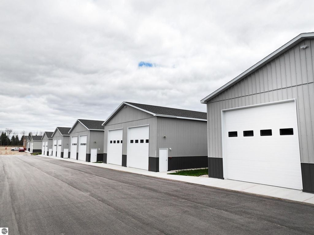 Image 11 of property listing at 5811 Storage Loop Drive # 34, Traverse City, MI 49685