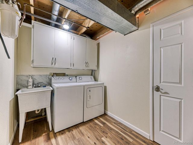 556 Longfellow Ln, Highlands Ranch, CO 80126