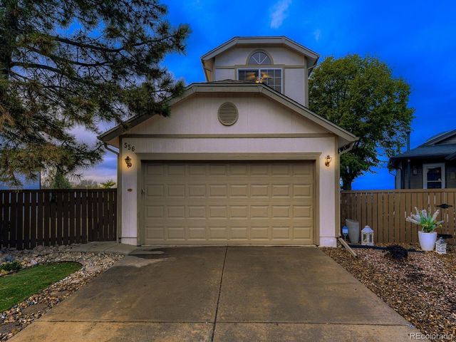 556 Longfellow Ln, Highlands Ranch, CO 80126