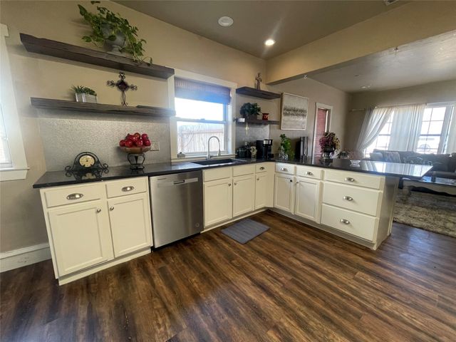 820 Plum Street, Graham, TX 76450