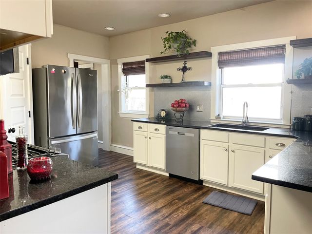 820 Plum Street, Graham, TX 76450