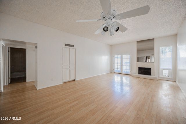 2606 E WINDSOR Avenue, Phoenix, AZ 85008