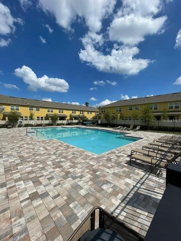 9884 RED EAGLE DRIVE, Orlando, FL 32825