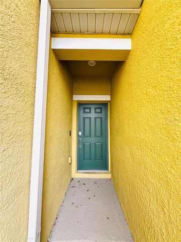 9884 RED EAGLE DRIVE, Orlando, FL 32825