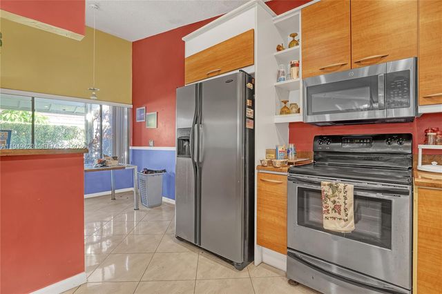 5703 Ainsley Ct, Boynton Beach, FL 33437