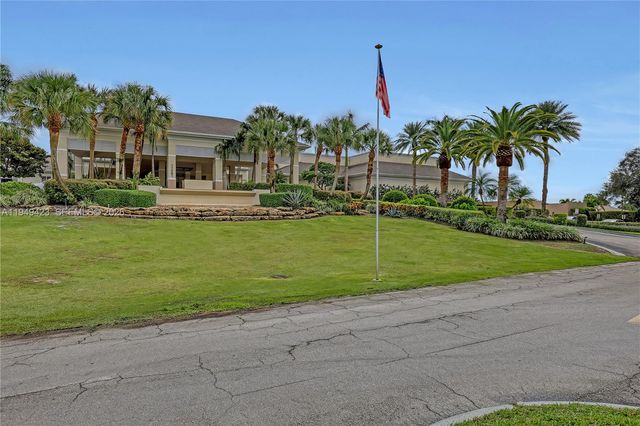 5703 Ainsley Ct, Boynton Beach, FL 33437