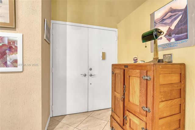 5703 Ainsley Ct, Boynton Beach, FL 33437