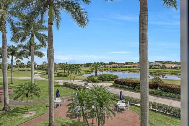 5703 Ainsley Ct, Boynton Beach, FL 33437