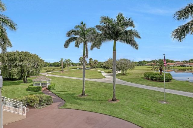 5703 Ainsley Ct, Boynton Beach, FL 33437