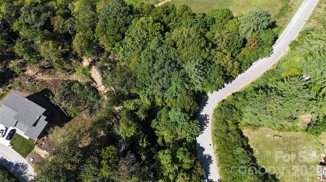 27 Heritage Park Drive, Fairview, NC 28730