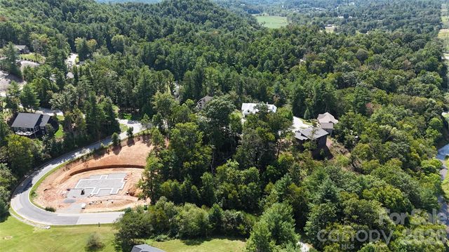 27 Heritage Park Drive, Fairview, NC 28730
