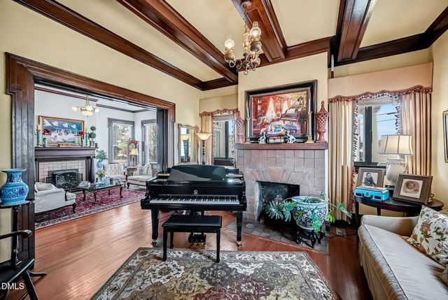 309 W Divine Street, Dunn, NC 28334