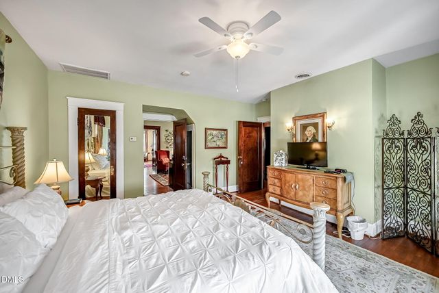 309 W Divine Street, Dunn, NC 28334