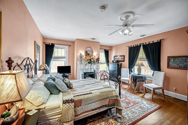 309 W Divine Street, Dunn, NC 28334
