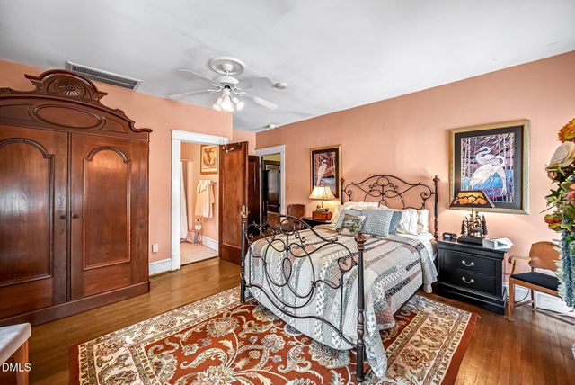 309 W Divine Street, Dunn, NC 28334
