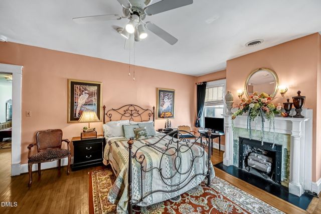 309 W Divine Street, Dunn, NC 28334