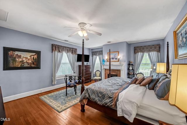 309 W Divine Street, Dunn, NC 28334