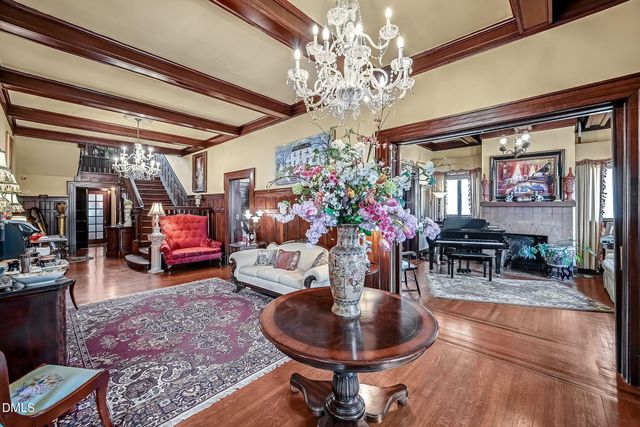 309 W Divine Street, Dunn, NC 28334