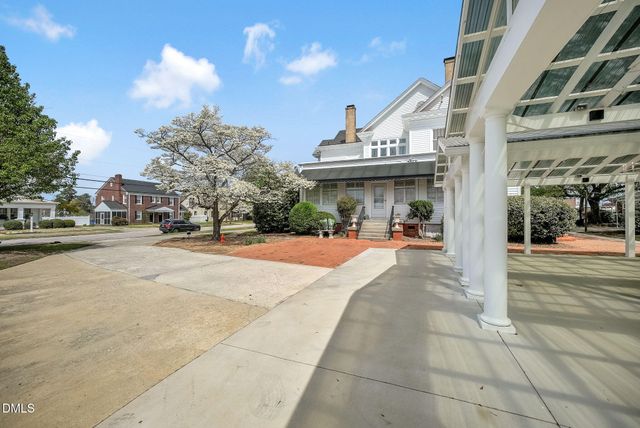 309 W Divine Street, Dunn, NC 28334