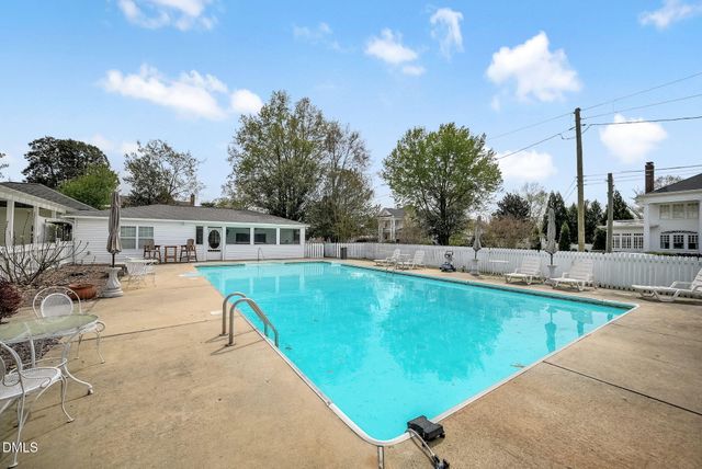 309 W Divine Street, Dunn, NC 28334