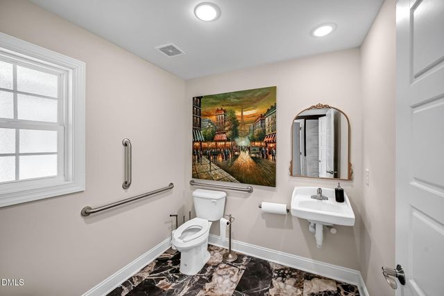 309 W Divine Street, Dunn, NC 28334