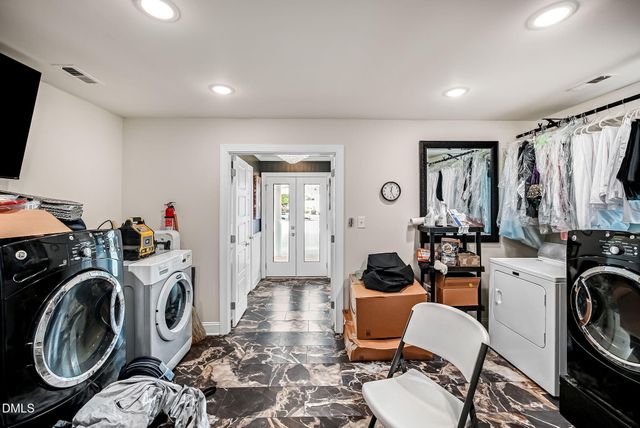 309 W Divine Street, Dunn, NC 28334