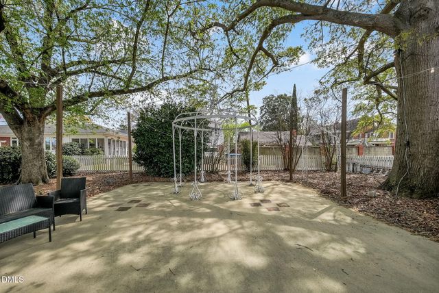309 W Divine Street, Dunn, NC 28334