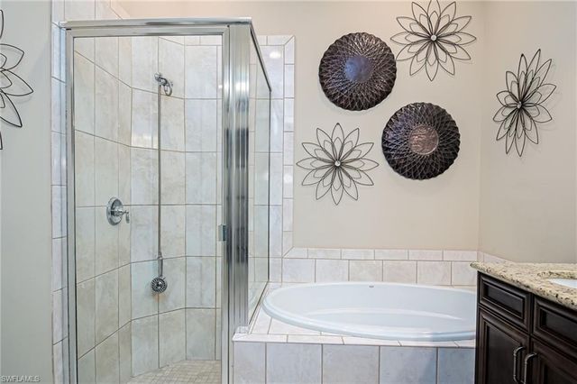 11122 Esteban DR, Fort Myers, FL 33912