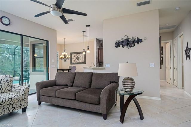 11122 Esteban DR, Fort Myers, FL 33912