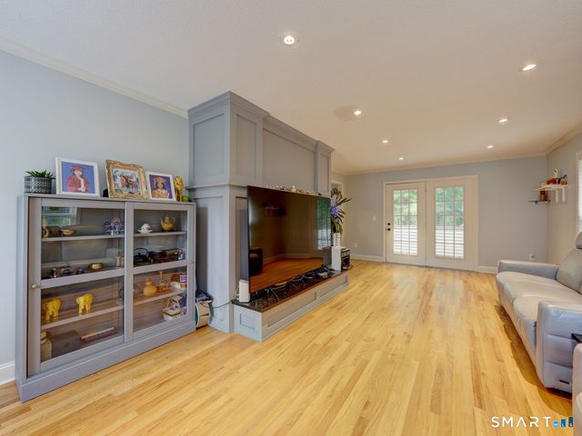 58 Old Towne Road 58, Cheshire, CT 06410