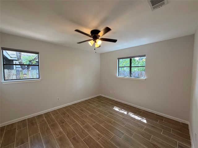604 Gaylor ST B, Austin, TX 78752