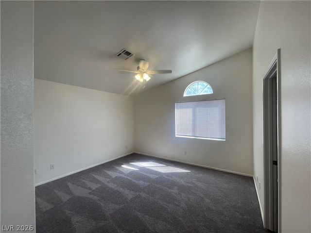 7117 Old Village Avenue, Las Vegas, NV 89129