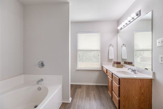10413 Wood Leaf Court, Fort Worth, TX 76244