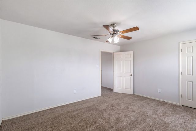 10413 Wood Leaf Court, Fort Worth, TX 76244