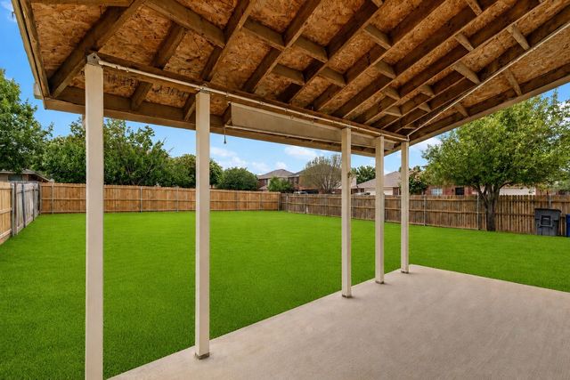 10413 Wood Leaf Court, Fort Worth, TX 76244