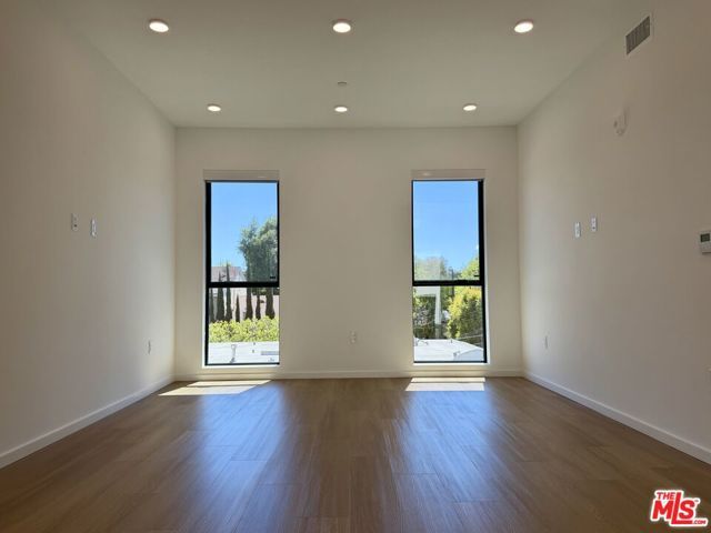 5119 Colfax Avenue 306, Valley Village, CA 91601