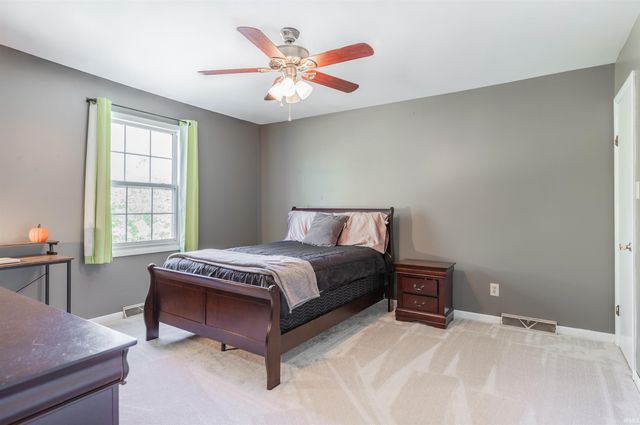 712 Mahrenholz Avenue, Evansville, IN 47712