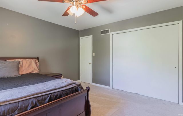 712 Mahrenholz Avenue, Evansville, IN 47712