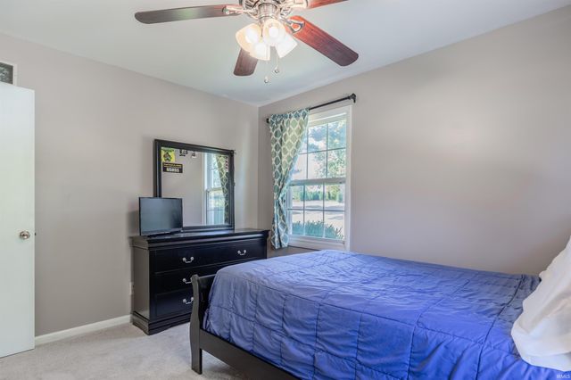 712 Mahrenholz Avenue, Evansville, IN 47712